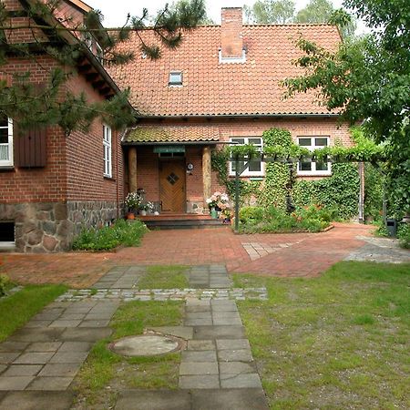 Privatzimmer Alte Schule Suderburg エクステリア 写真