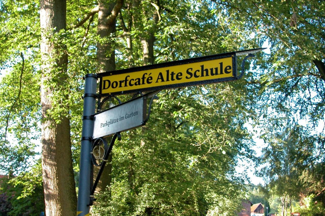 Privatzimmer Alte Schule Suderburg エクステリア 写真