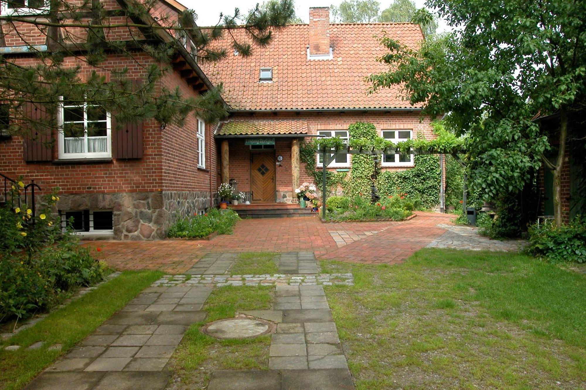 Privatzimmer Alte Schule Suderburg エクステリア 写真